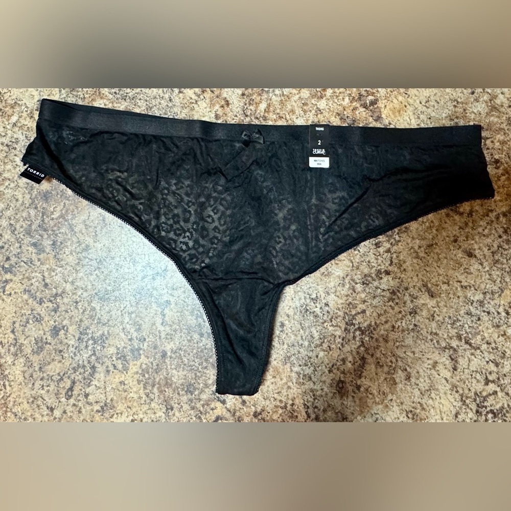 Torrid Plus Size 2 Black Sheer Animal Print Thong Panties